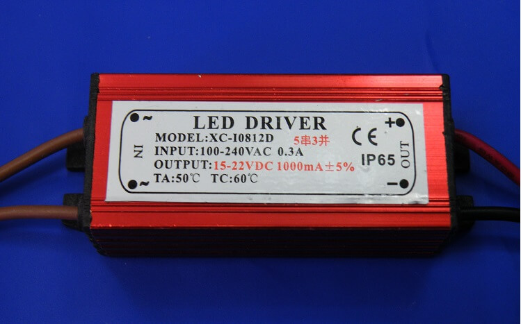 Драйвер для светодиодных светильников XC-10812D