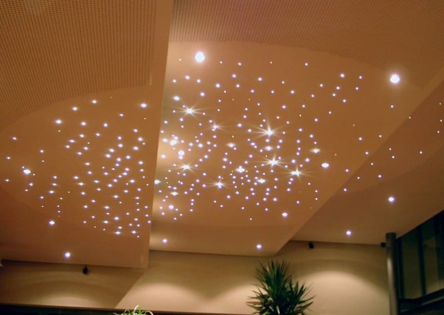 Звездное небо на потолке из светодиодов